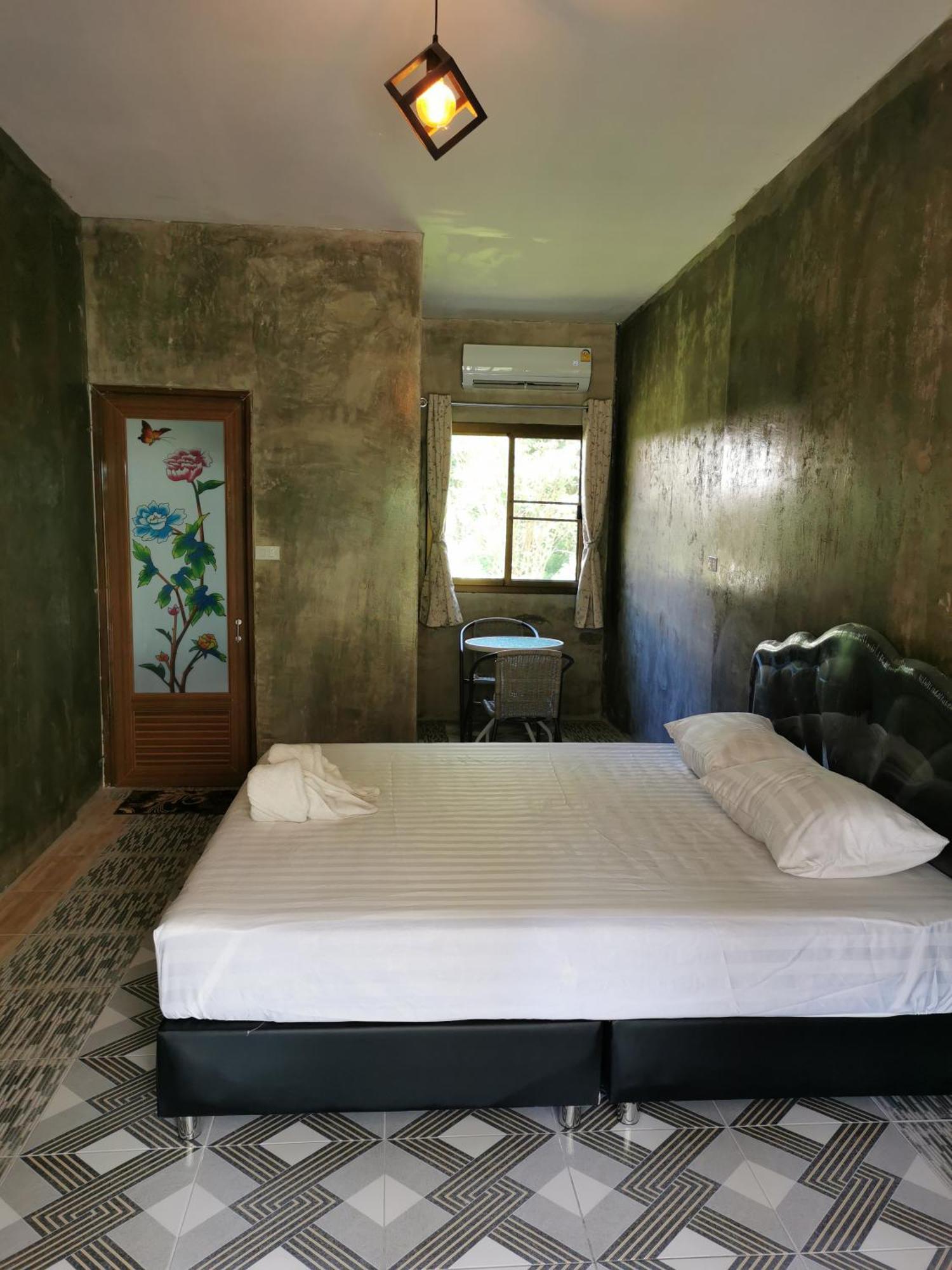 Home Garden Chaeson บ้านสวน ชวนฝัน Lampang Habitación foto