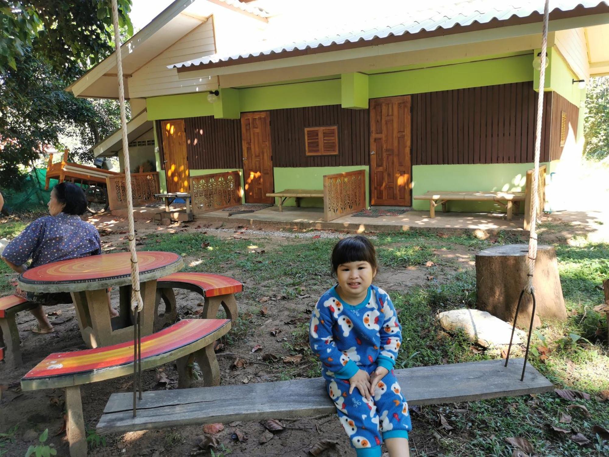 Home Garden Chaeson บ้านสวน ชวนฝัน Lampang Habitación foto