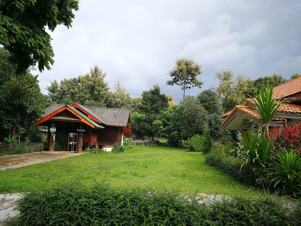 Home Garden Chaeson บ้านสวน ชวนฝัน Lampang Exterior foto