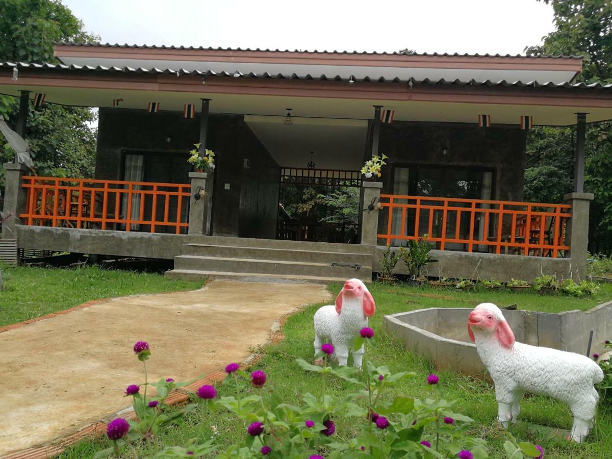 Home Garden Chaeson บ้านสวน ชวนฝัน Lampang Exterior foto
