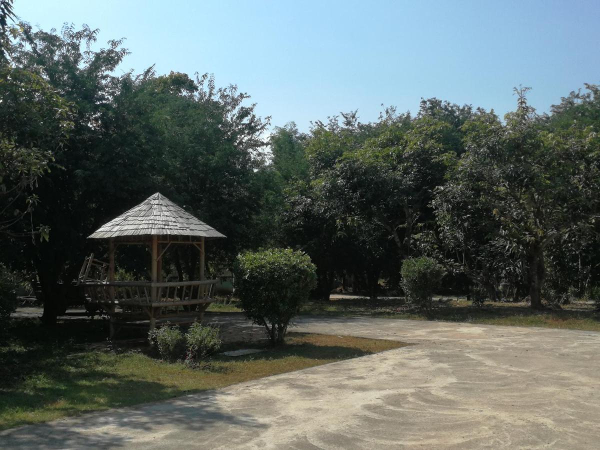 Home Garden Chaeson บ้านสวน ชวนฝัน Lampang Exterior foto